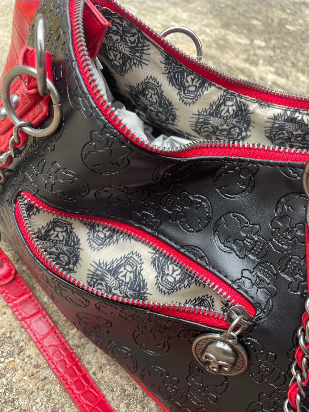 Ed Hardy Black & Red Tote Chain Charms Studded Croc Look Embossed Skulls Y2K NWT - Picture 8 of 9